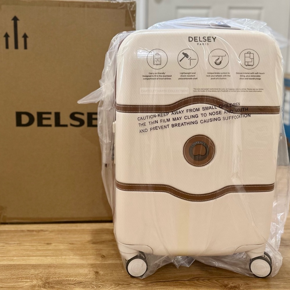 NWT Delsey Carry On Luggage - 21 inch with brake (White)